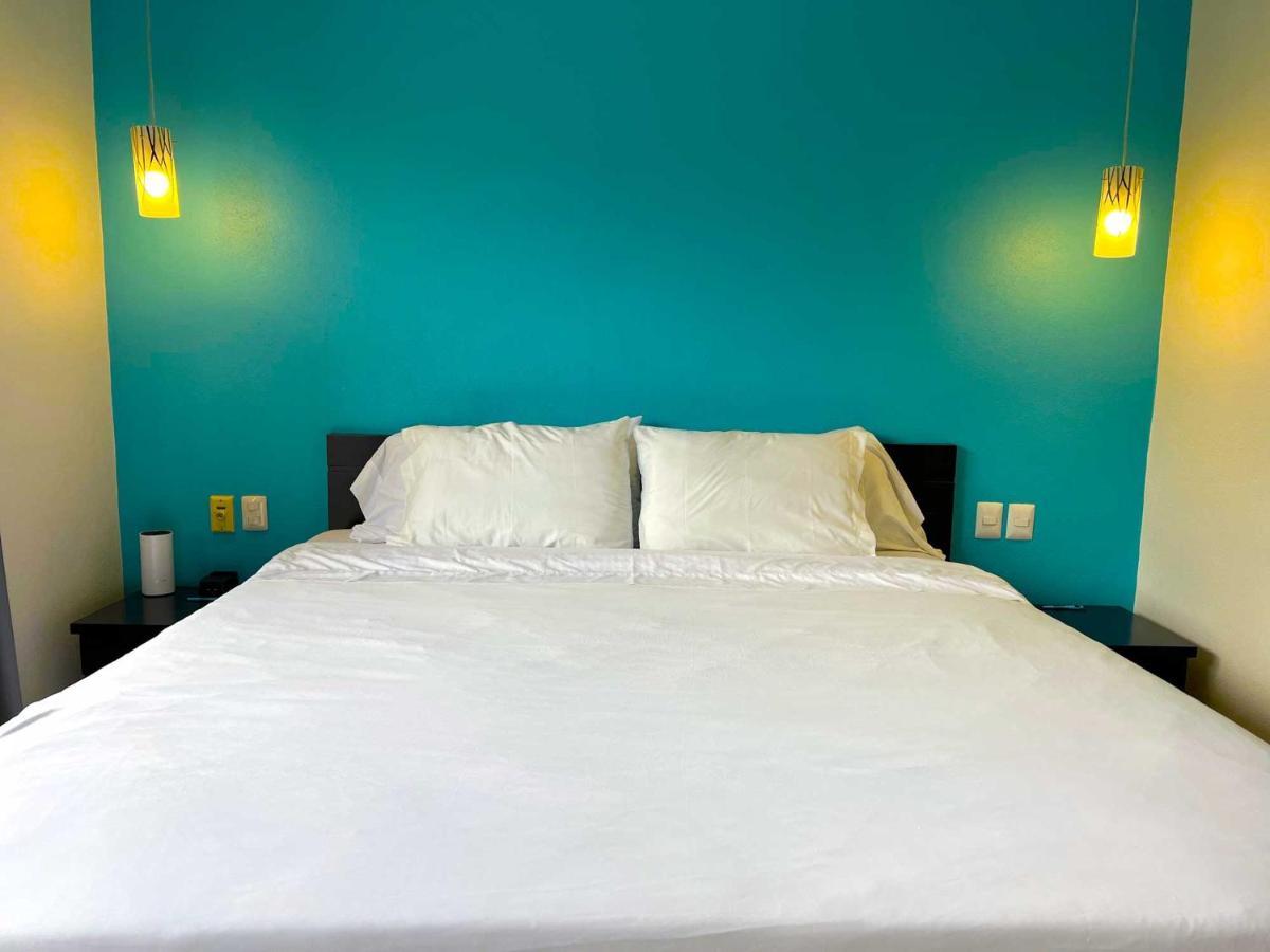 Cardenas Suites Puerto Vallarta Ngoại thất bức ảnh